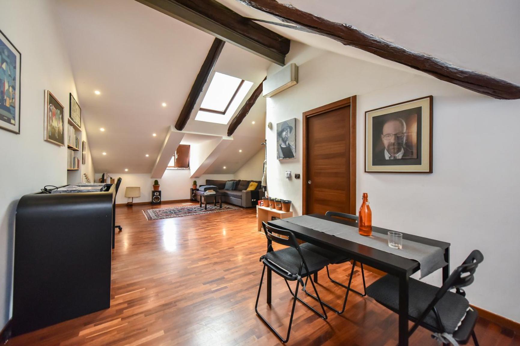 Modern Apartment Piazza Statuto Porta Susa Fs Turin Exteriör bild